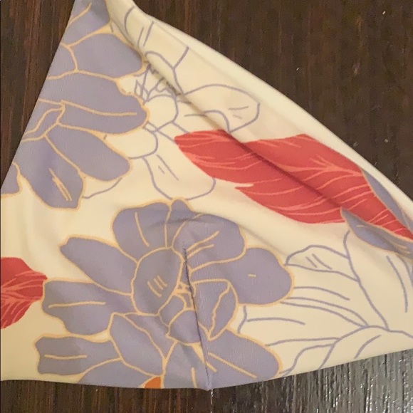 L*Space by Monica Wise Manhattan Bikini Top - Picture 3 of 4